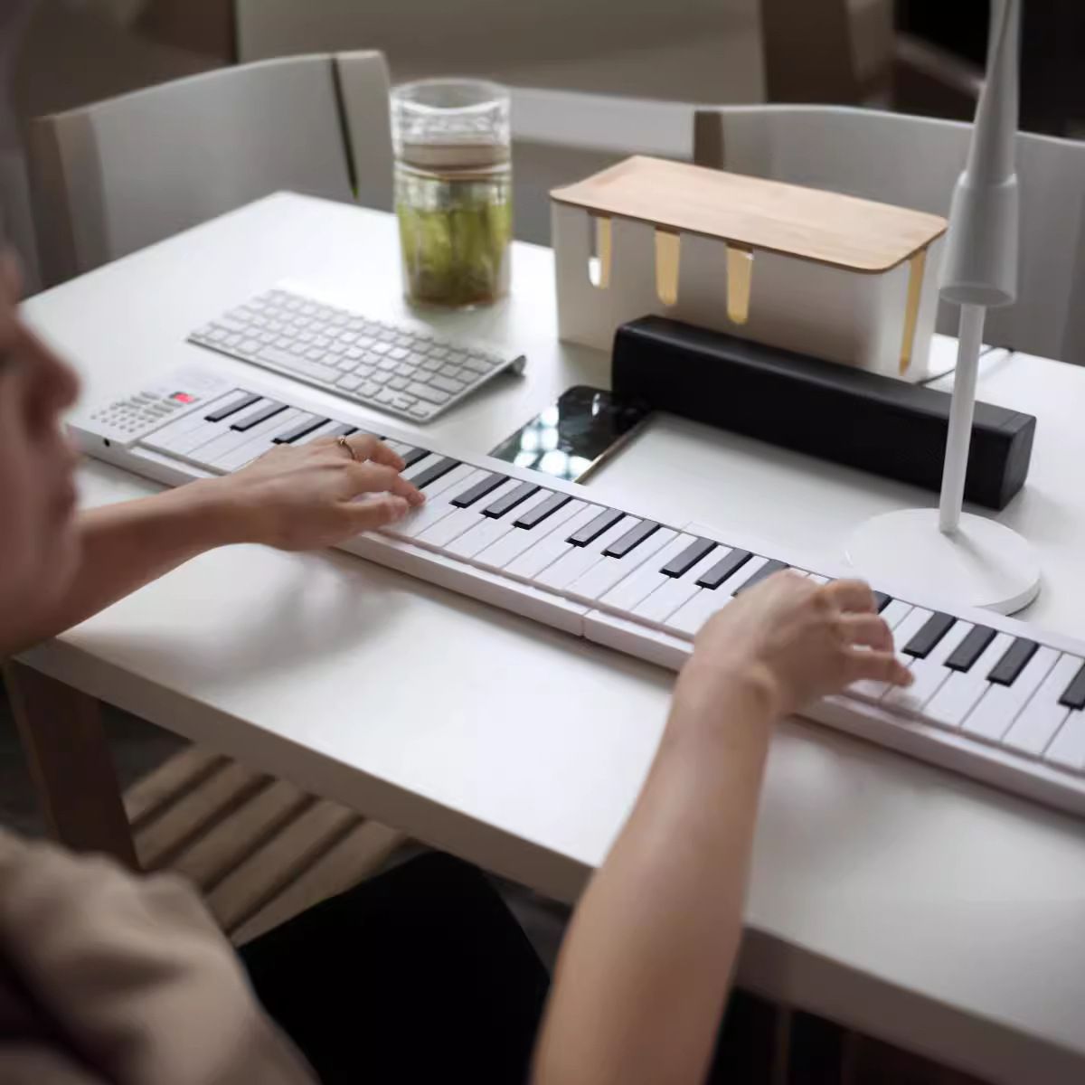 61-key Foldable Electronic Keyboard Portable Rechargeable Instrument